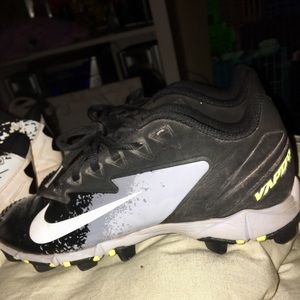 NIKE CLEATS